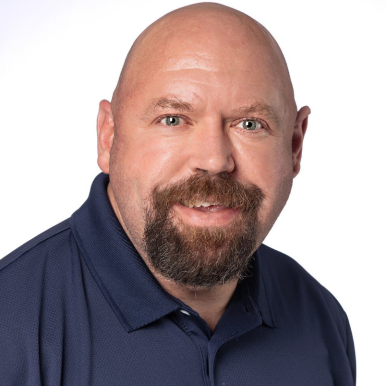 Simple Professional LinkedIn Profile Picture (1)